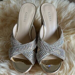 Guess sandals size 5 1/2